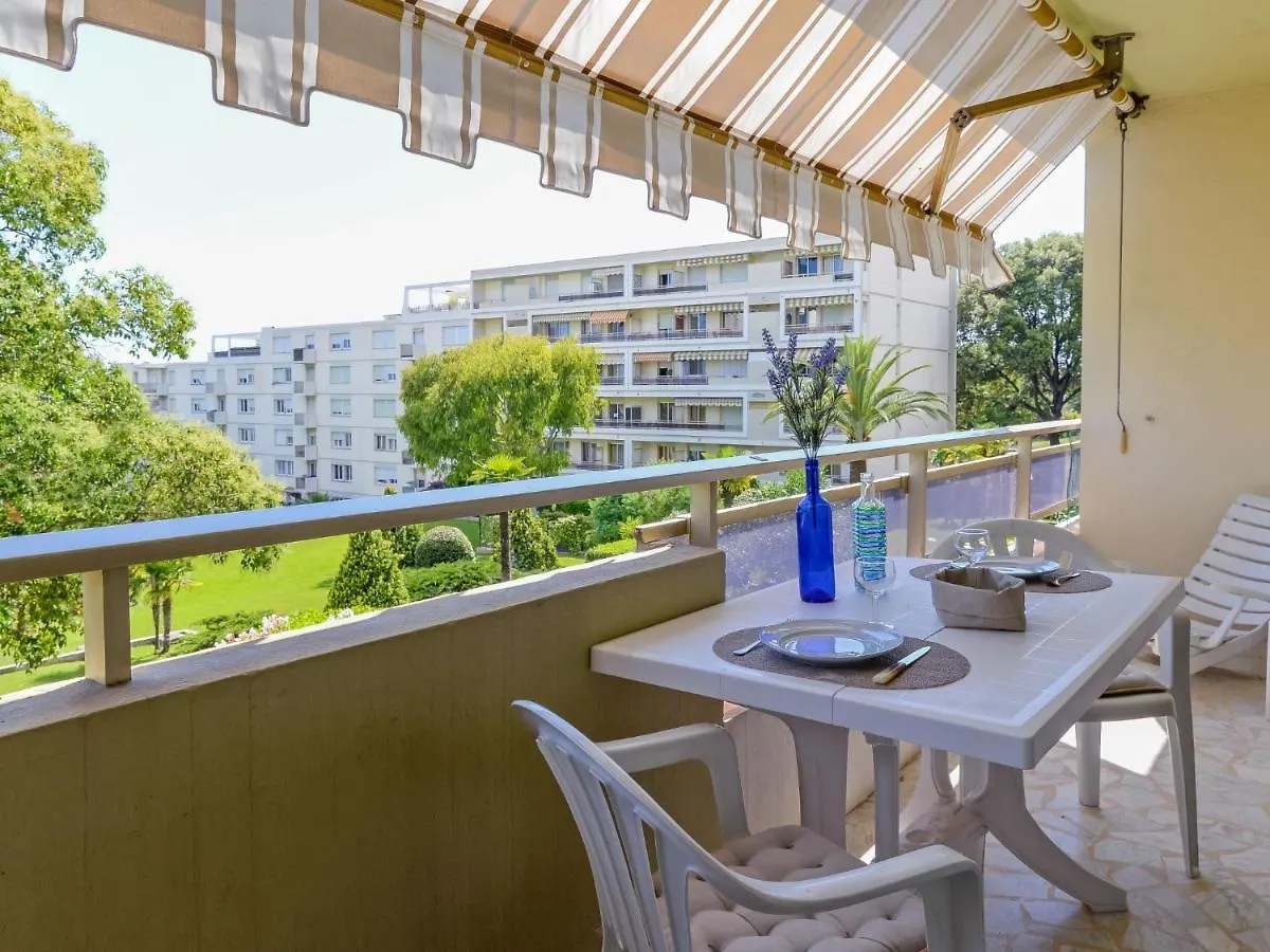 Apartment Le Vega By Interhome contacts